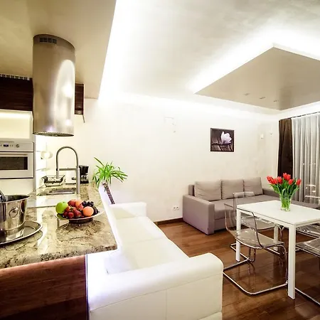 Apartment Palace *