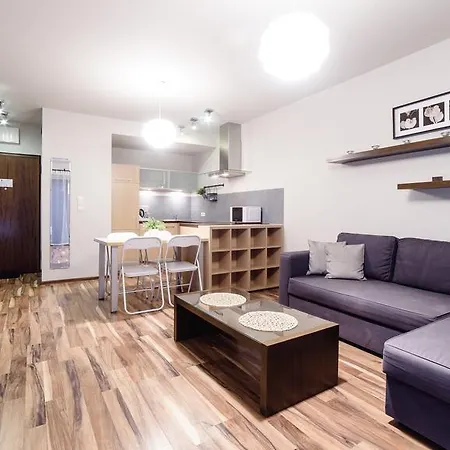 Apartment Palace *