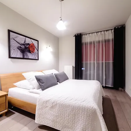 Apartament Palace *